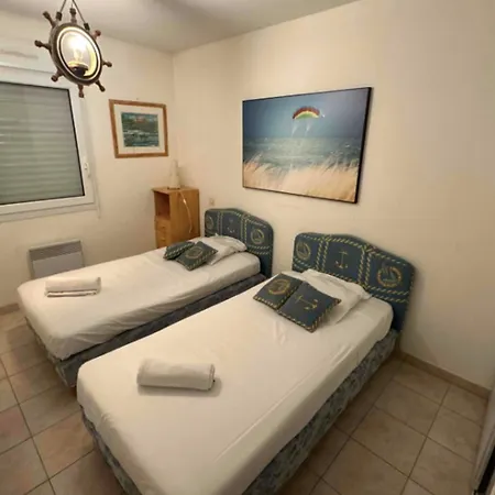 Beautiful With Terrace On The Seafront Apartamento